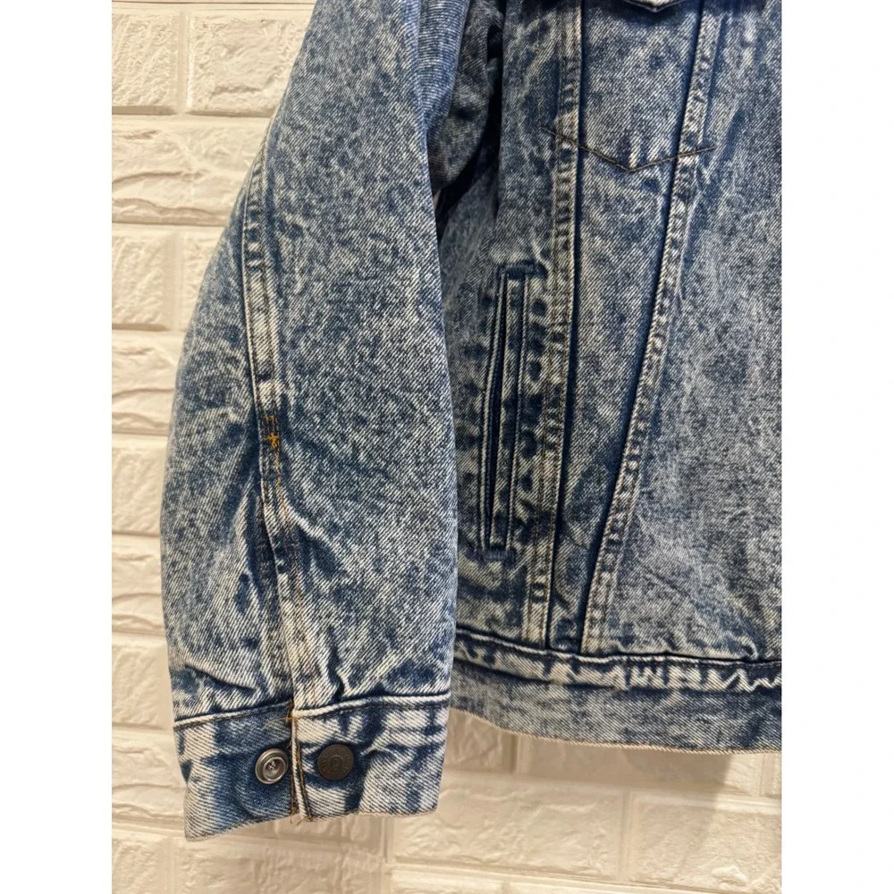 Vintage Levis Acid Wash Denim Sherpa Lined Trucker Jacket Made in USA Small Blue